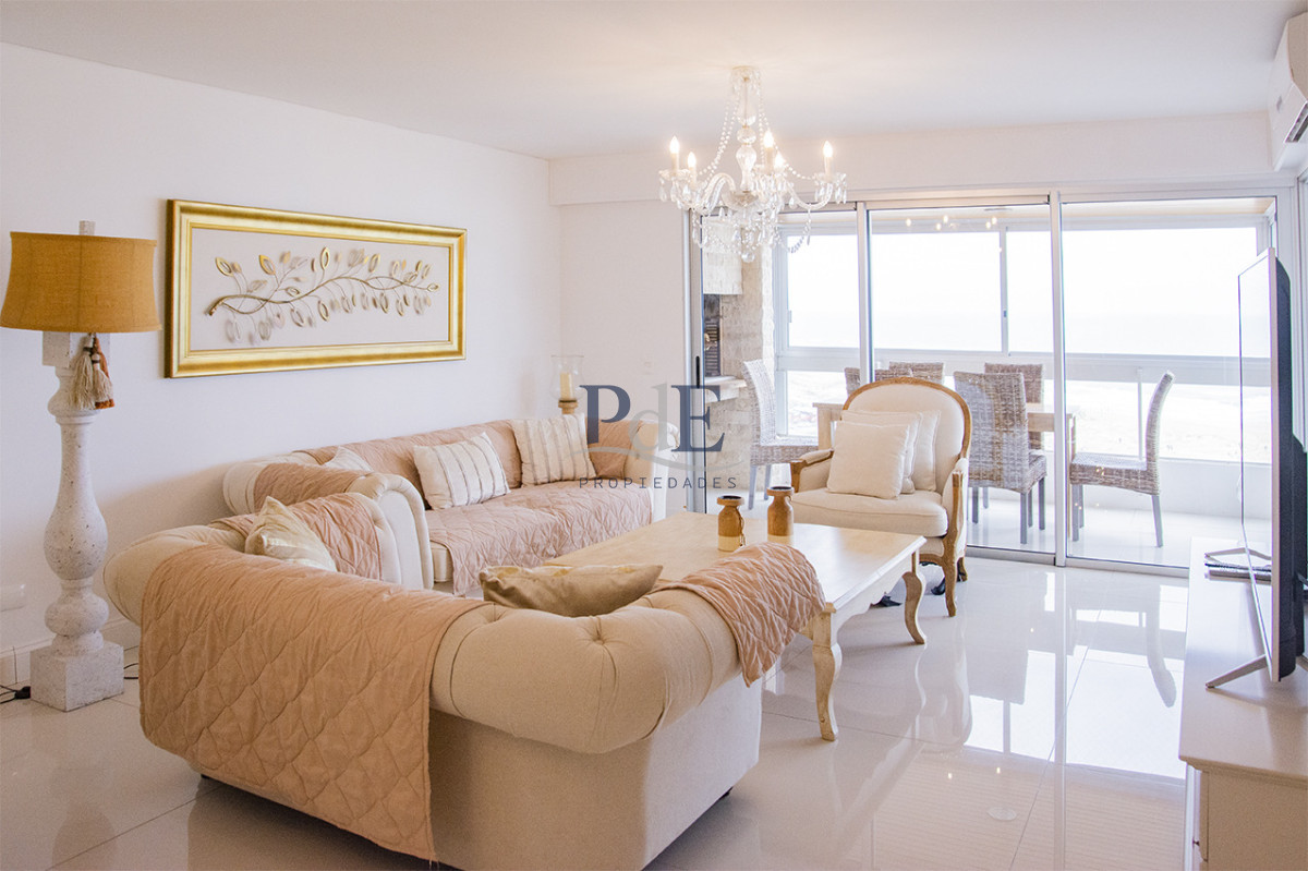 Departamento de 3 dormitorios en Punta del este - Imagen 1