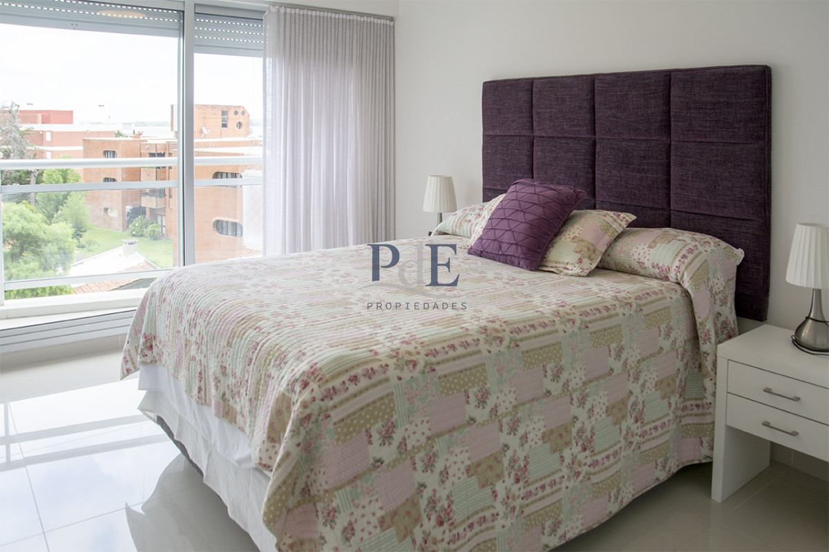 Apartamento de 3 Dormitorios en Playa Mansa en venta  - A Pasos del Mar - Imagen 47