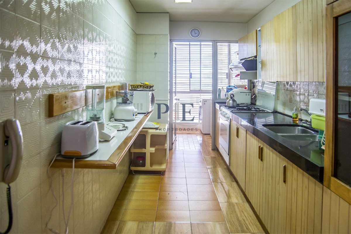 Apartamento en venta con vista a Playa Brava!! - Imagen 14
