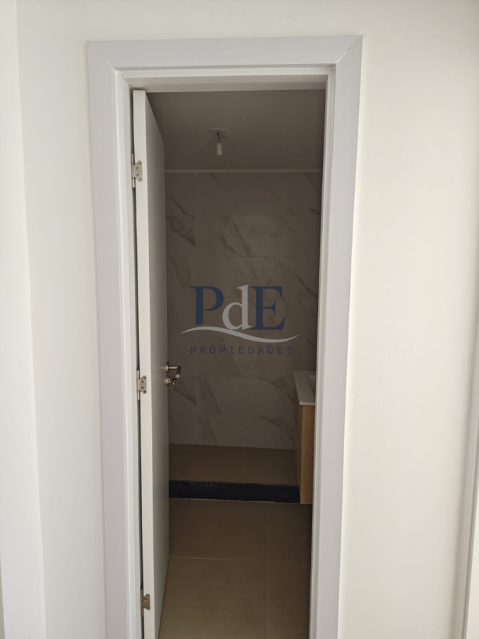 Apartamento de 1 dormitorio a estrenar a pasos del mar - Imagen 13