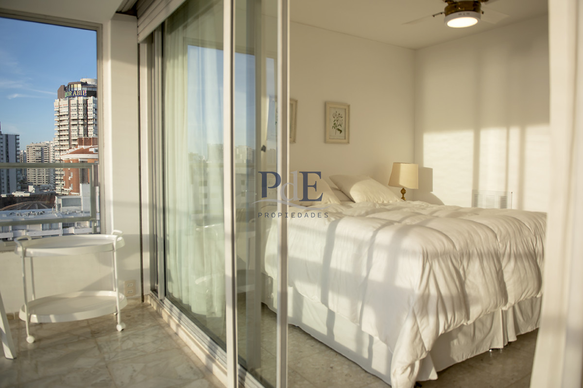 Vende departamento de 3 dormitorios con vista al Puerto, Punta del Este - Imagen 16