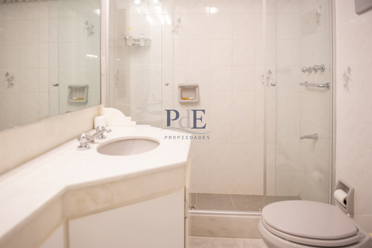 Vende departamento de 3 dormitorios con vista al Puerto, Punta del Este - Imagen 32