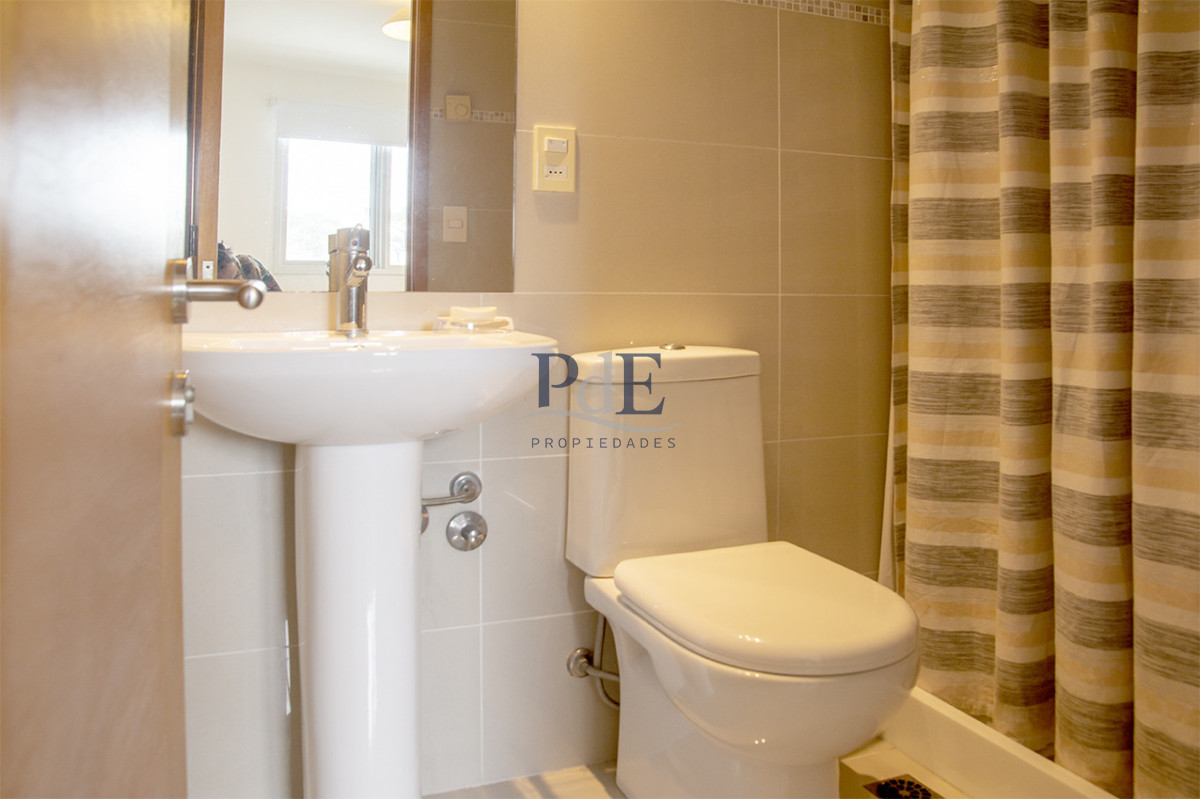 Apartamento de 3 Dormitorios en Playa Mansa en venta  - A Pasos del Mar - Imagen 27