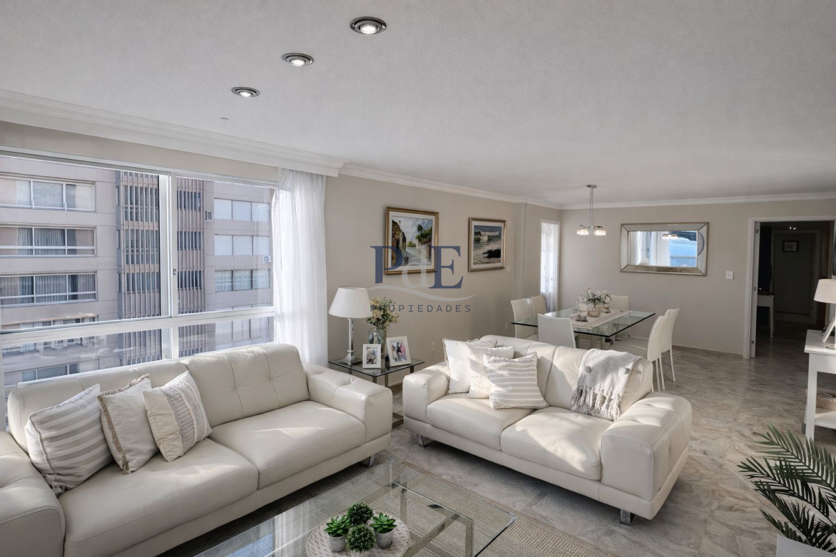 VENTA APARTAMENTO 2 DORMITORIOS 2 BAÑOS PRIMERA LÍNEA PLAYA MANSA - Imagen 2