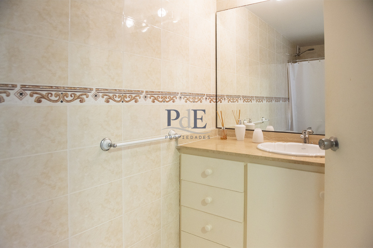 Apartamento de un dormitorio en venta en Península, vista al mar.  - Imagen 11