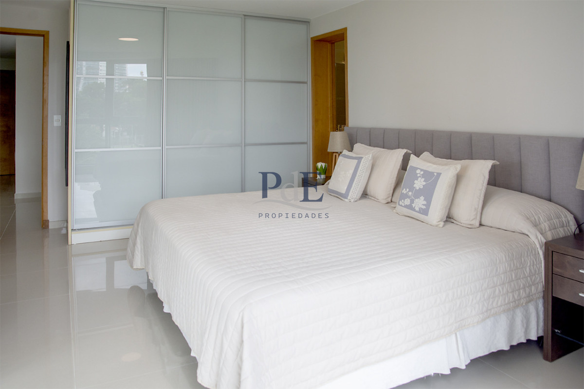 Apartamento de 3 Dormitorios en Playa Mansa en venta  - A Pasos del Mar - Imagen 17