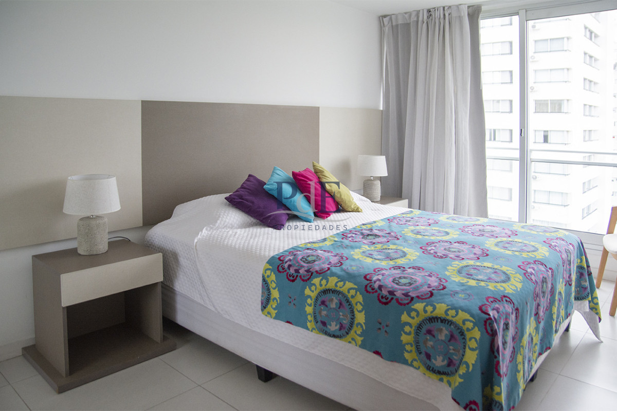 Hermoso Apartamento de 1 Dorm sobre Av Roosevelt - Punta del Este - Imagen 12