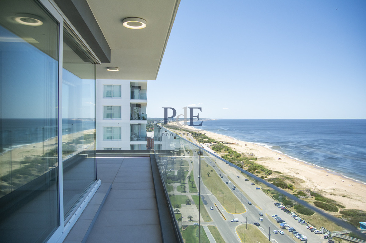 Le Parc III Punta Del Este,departamento de 4 dormitorios en venta. - Imagen 2