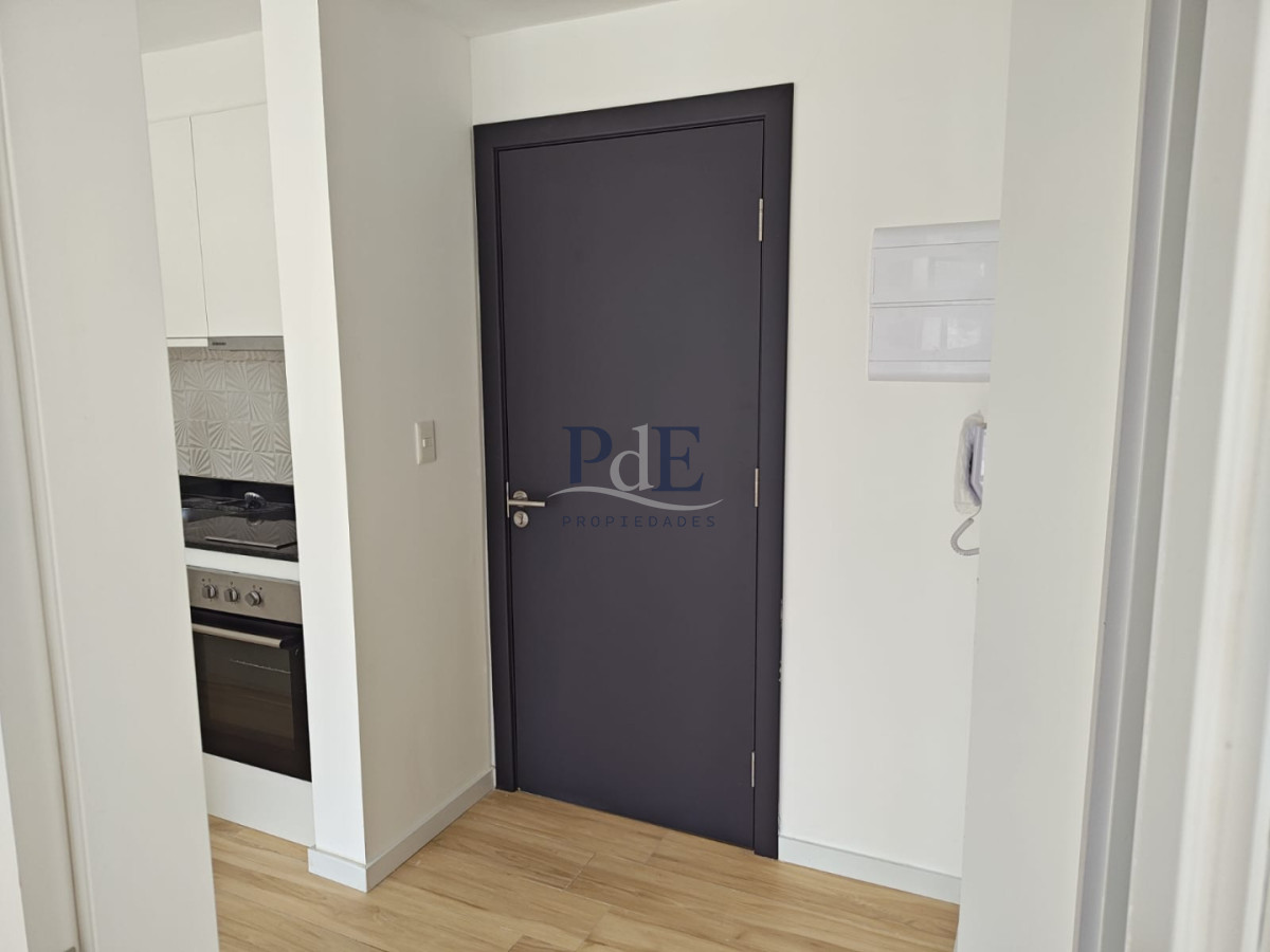 Apartamento de 1 dormitorio a estrenar a pasos del mar - Imagen 4