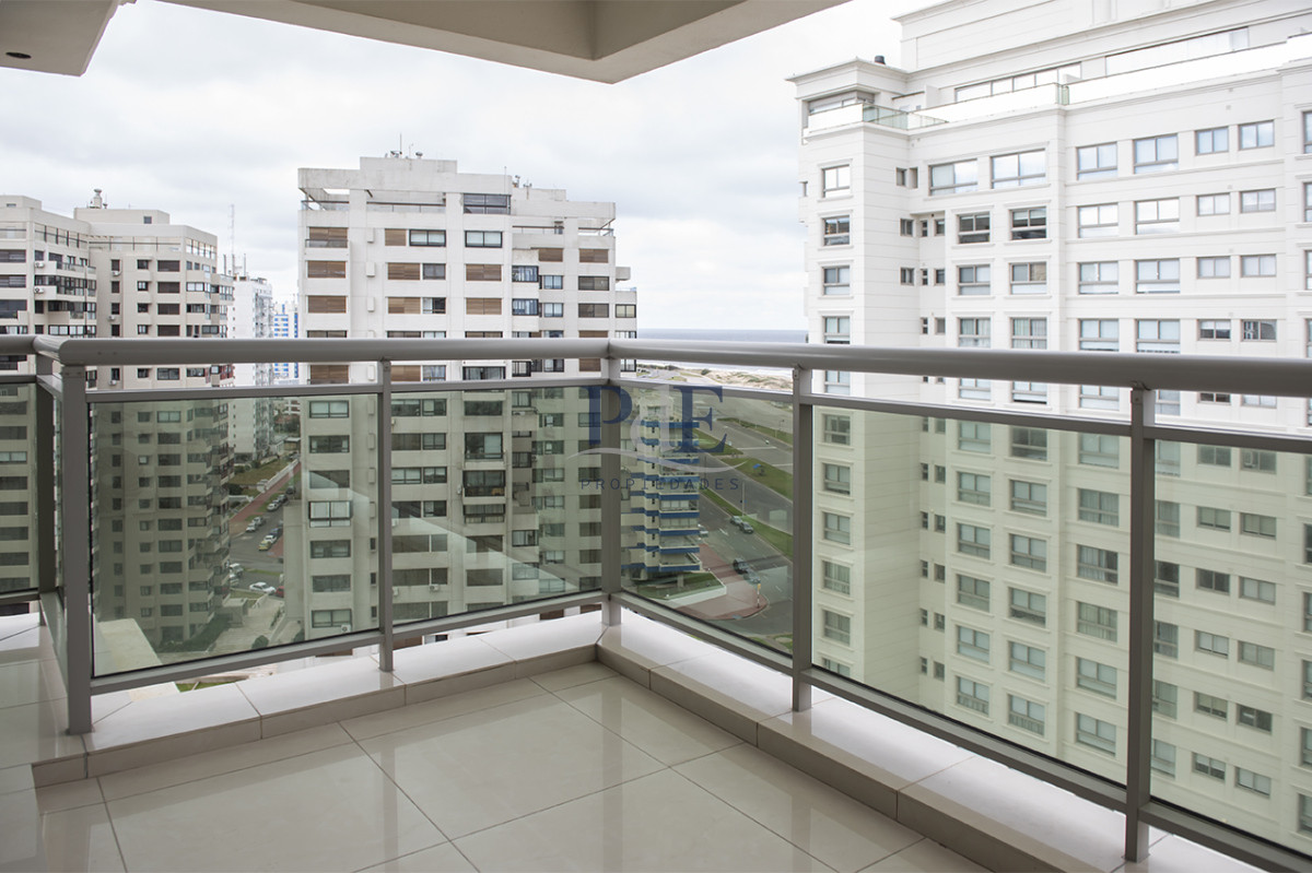 Increíble apartamento con excelente vista al mar. Torre Imperiale. - Imagen 4