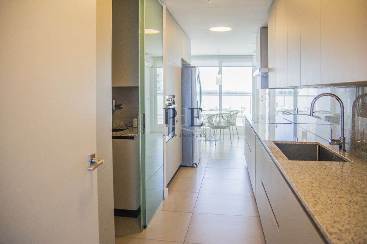 Le Parc III Punta Del Este,departamento de 4 dormitorios en venta. - Imagen 8
