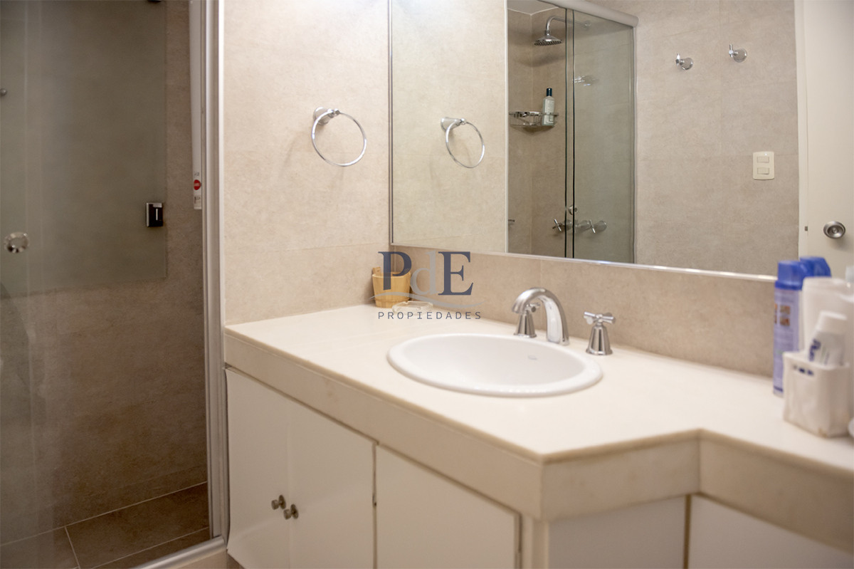 Vende departamento de 3 dormitorios con vista al Puerto, Punta del Este - Imagen 29