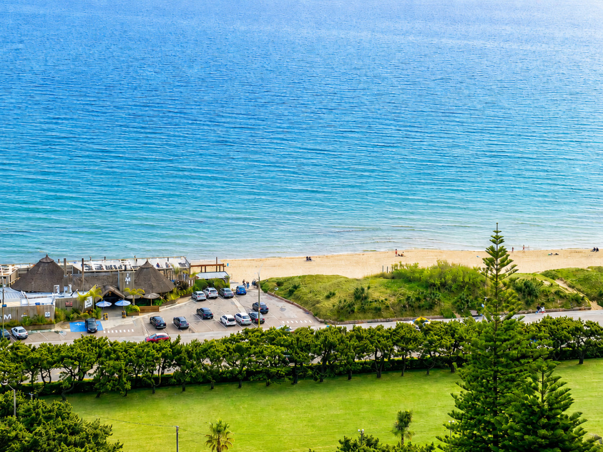 Imagen de Apartamento en venta, con vista a Playa Mansa!!
