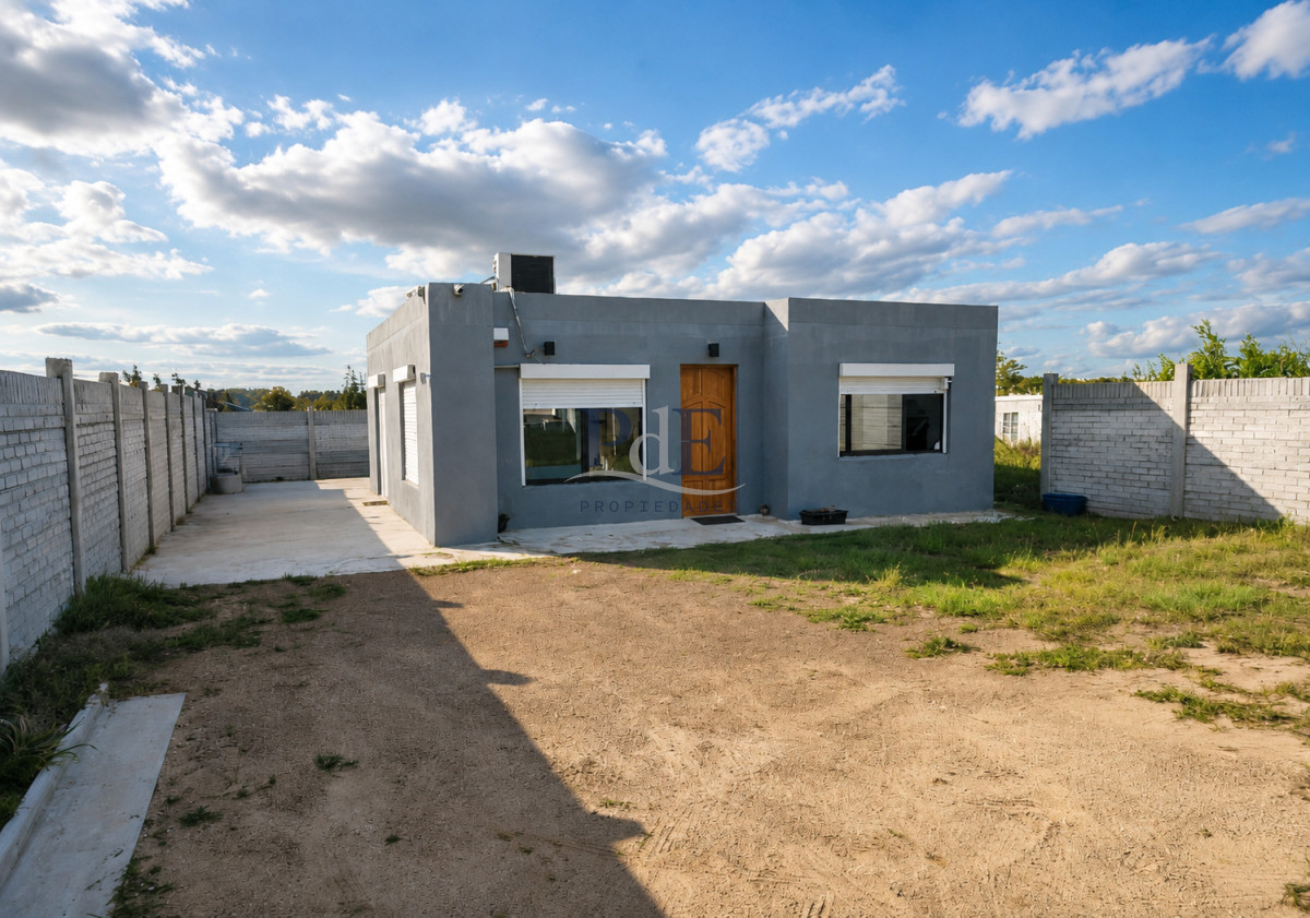 En venta casa de 2 dormitorios en Barrio 4H, Maldonado - Imagen 2
