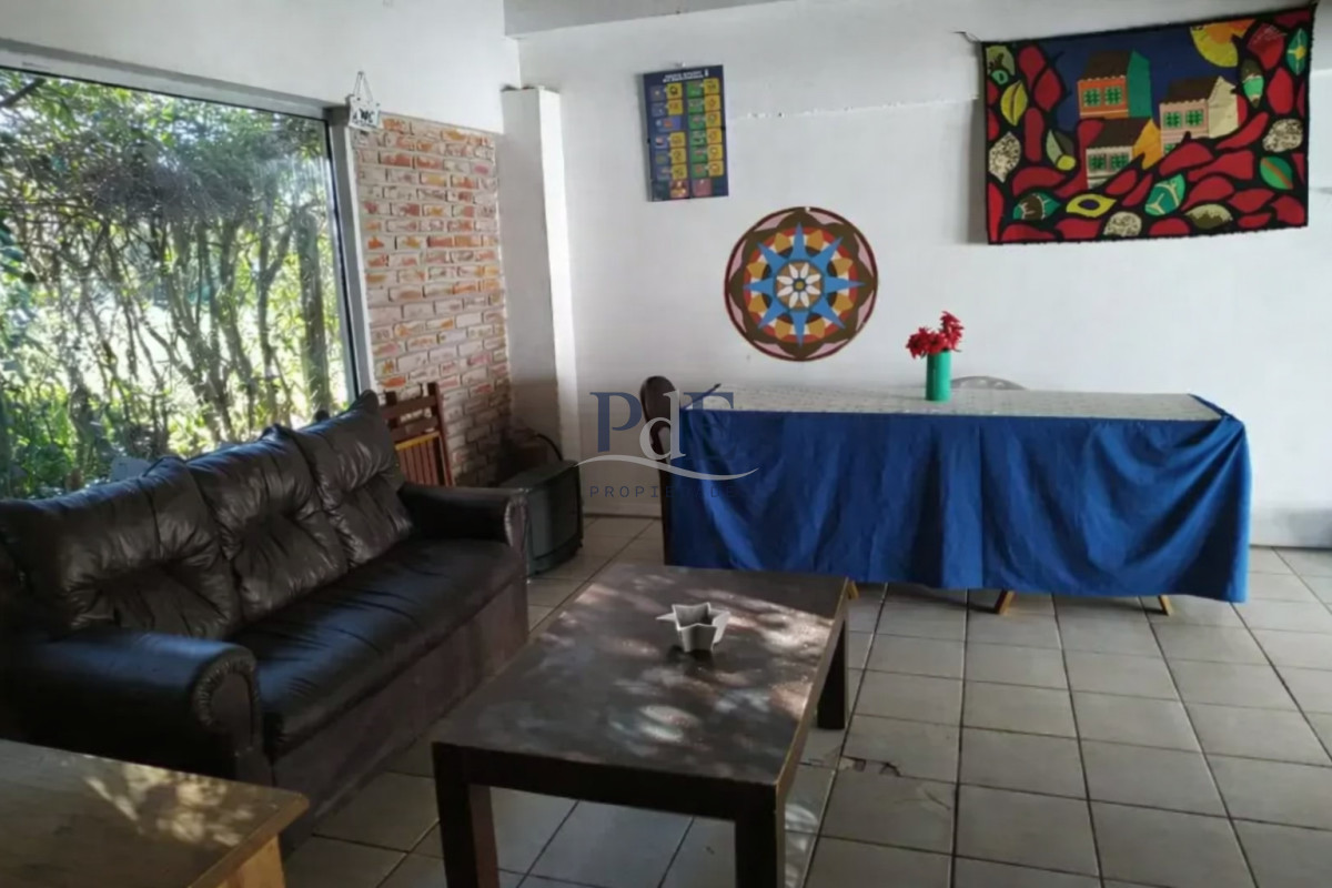 Vende casa en Punta del Este, de 6 dormitorios. - Imagen 2