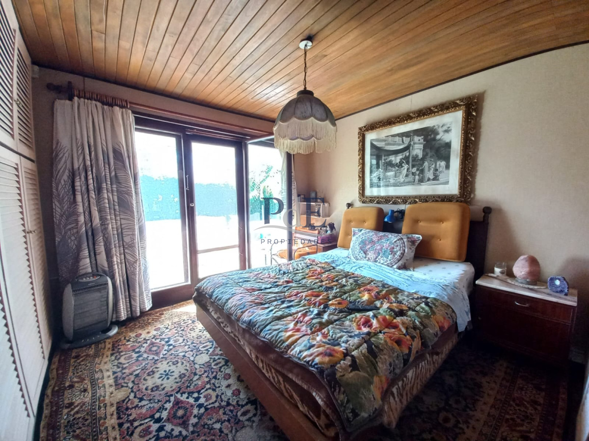 Vende casa de 4 dormitorios en Pinares, cerca del mar. Punta del Este.  - Imagen 6