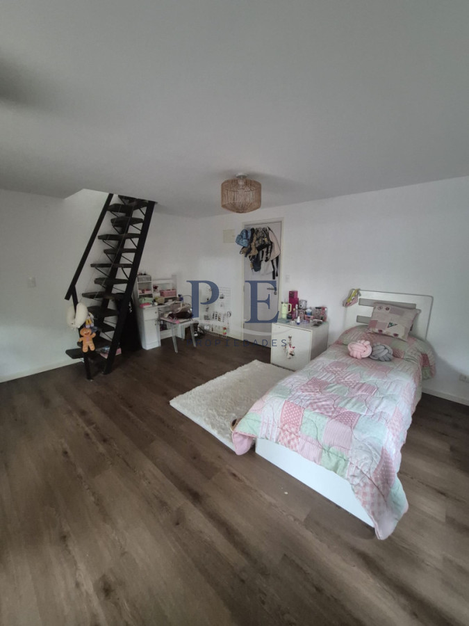 Pinares | Casa para Vivir Todo el Año a Dos Cuadras de la Laguna - Imagen 14