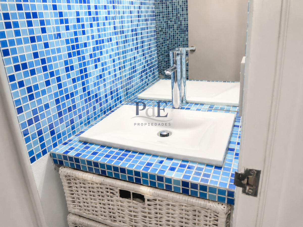 Chalet de 4 dormitorios, piscina y parrillero en venta, Zona tranquila. Punta del Este. - Imagen 10