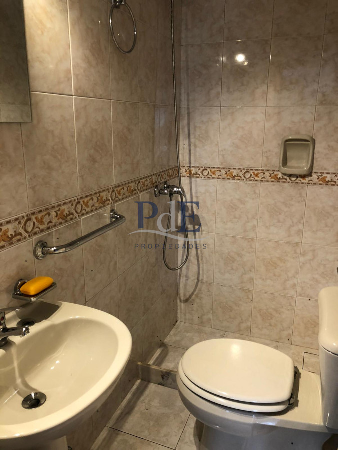 Vendemos casa en Playa Mansa Punta del este - Imagen 12