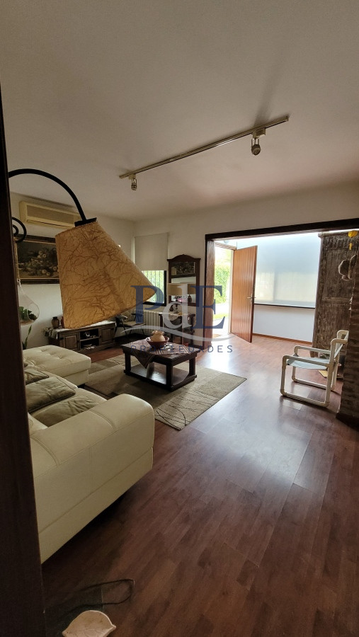 Casa de 3 dormitorios en Barrio Cantegril en venta, excelente ubicación  - Imagen 4