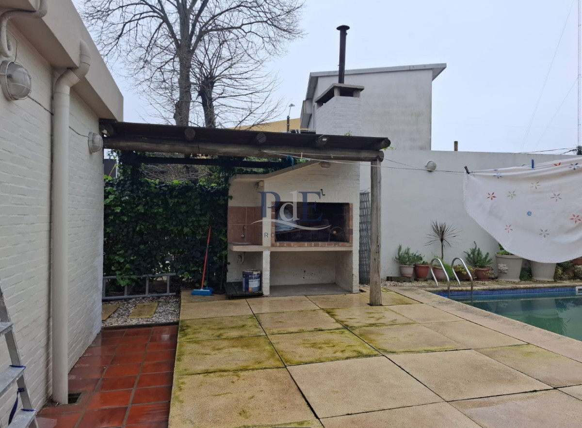 Casa de 3 dormitorios en Barrio Cantegril en venta, excelente ubicación  - Imagen 32