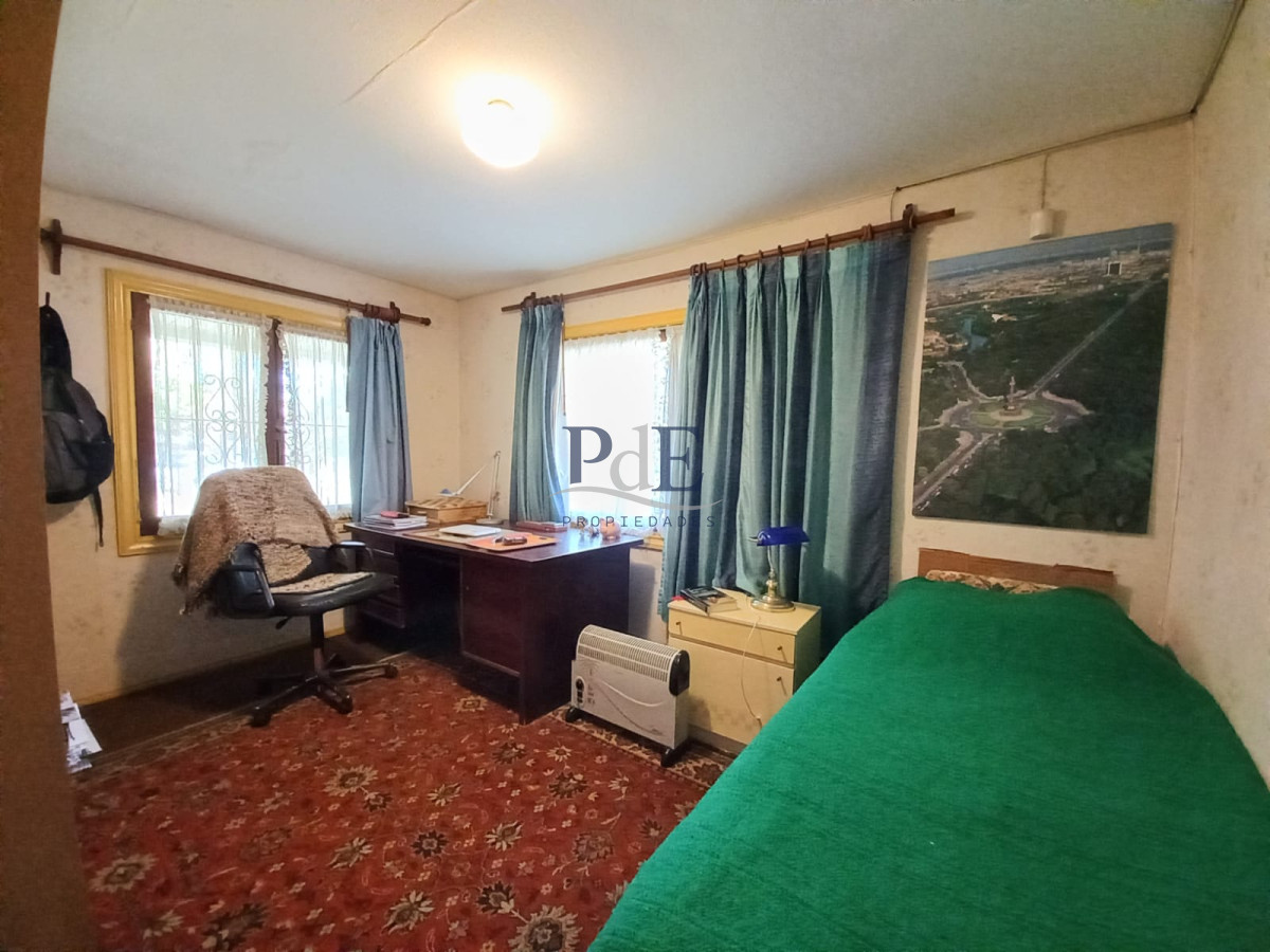 Vende casa de 4 dormitorios en Pinares, cerca del mar. Punta del Este.  - Imagen 10