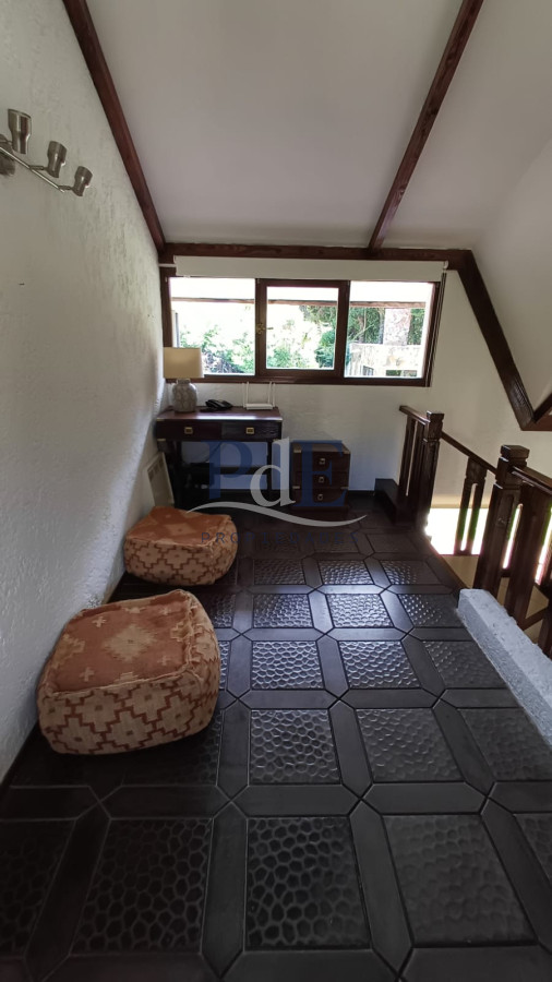 Vende gran casa para vivir todo el año, de 3 dormitorios en Punta del Este  - Imagen 14