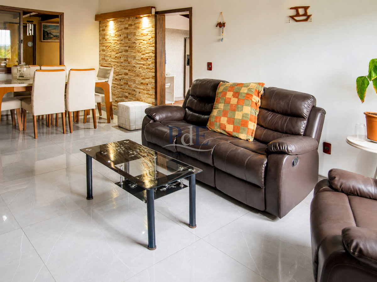Casa en 4 H, Maldonado. 4 dormitorios, terreno de 600 m² - Imagen 2