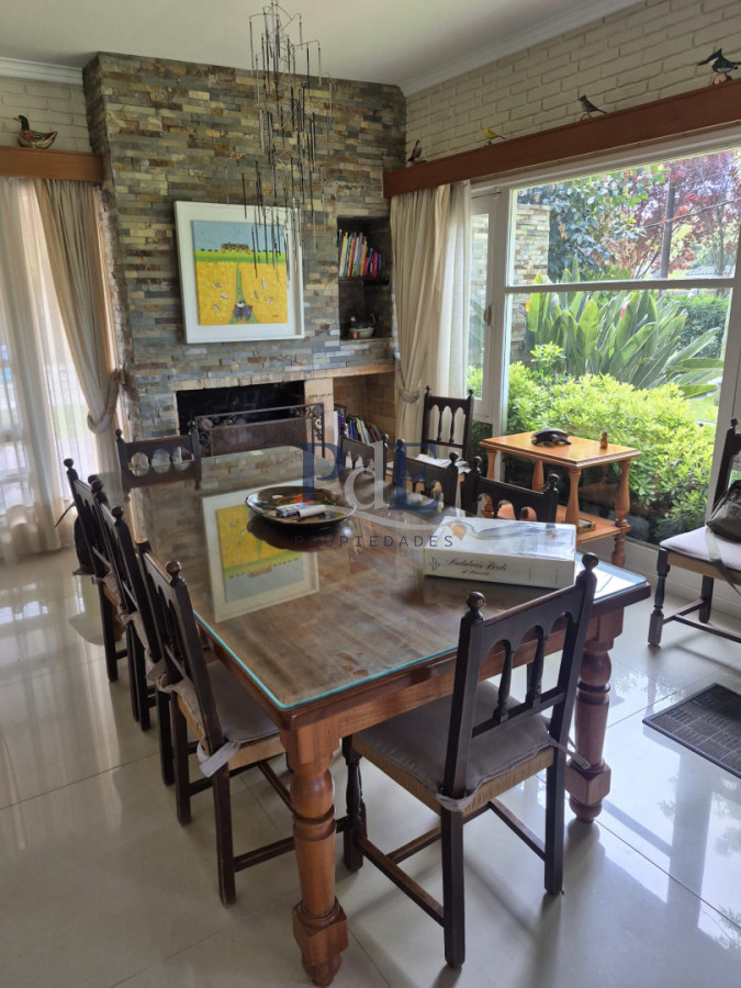 Casa de 4 dormitorios en Punta del Este con 2300 m2 de terreno - Imagen 19
