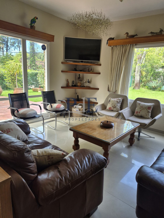 Casa de 4 dormitorios en Punta del Este con 2300 m2 de terreno - Imagen 21