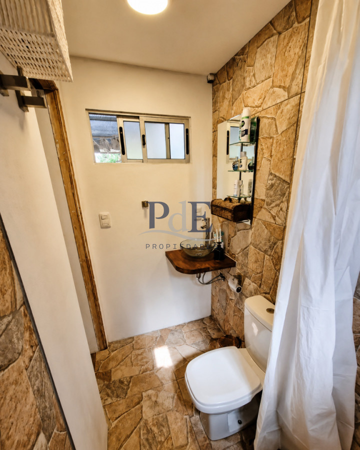 En venta casa de 1 dormitorio en terreno de 1023m2 en Ocean Park - Imagen 11
