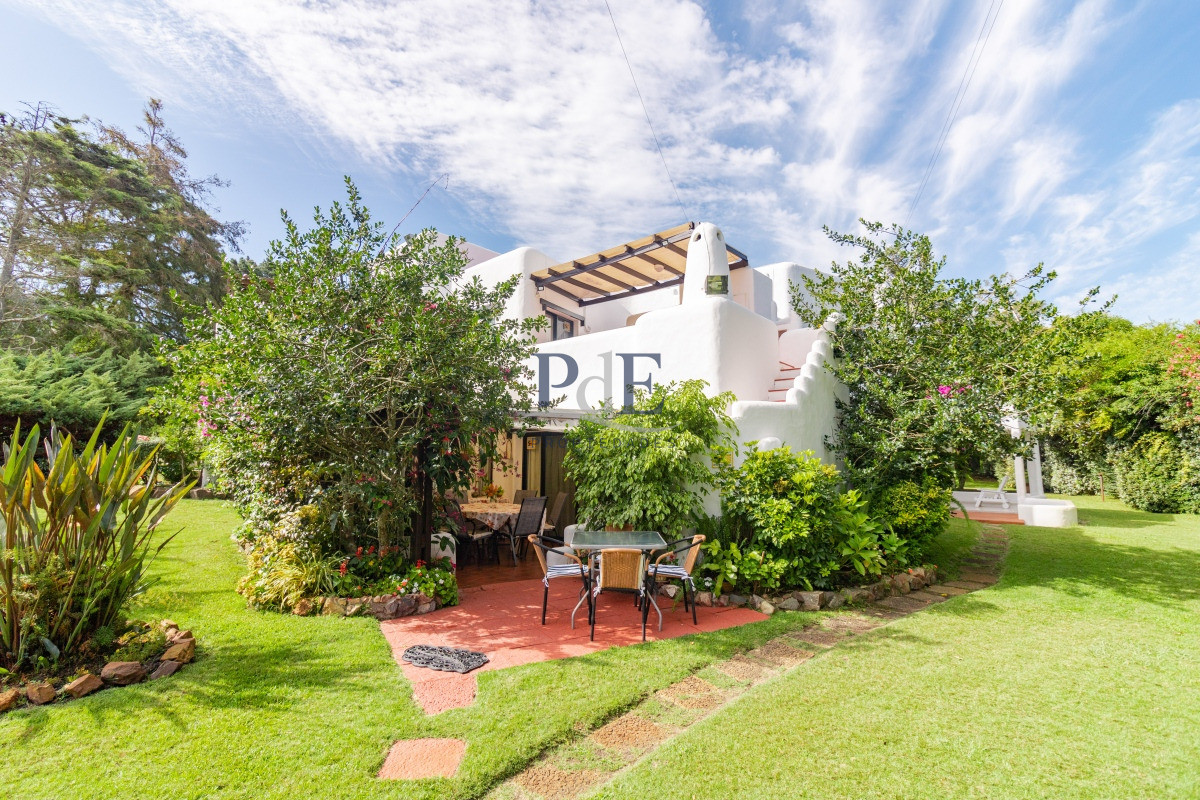 En venta casa de 3 habitaciones en Portezuelo con Parrillero y terraza