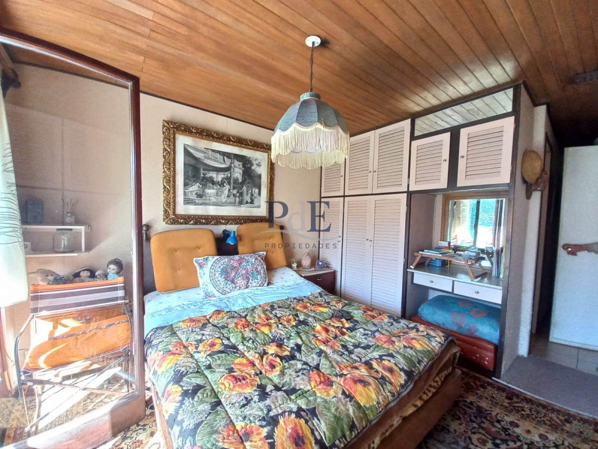 Vende casa de 4 dormitorios en Pinares, cerca del mar. Punta del Este.  - Imagen 7