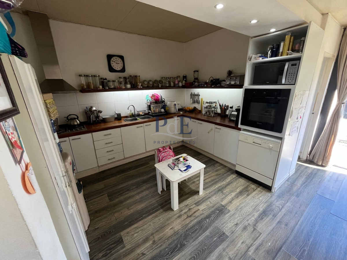 Pinares | Casa para Vivir Todo el Año a Dos Cuadras de la Laguna - Imagen 7
