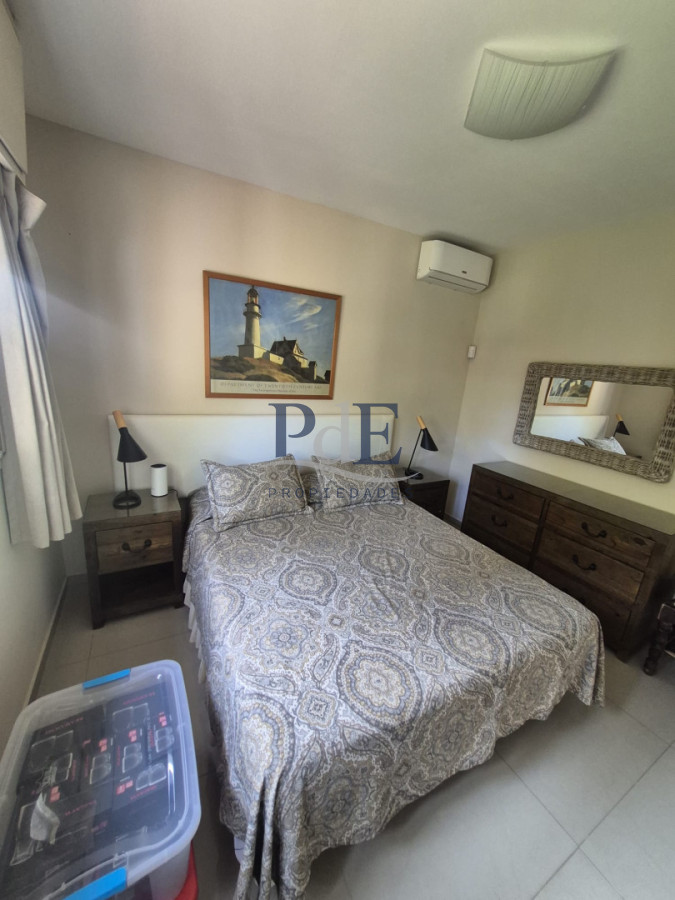 Casa de 4 dormitorios en Punta del Este con 2300 m2 de terreno - Imagen 24
