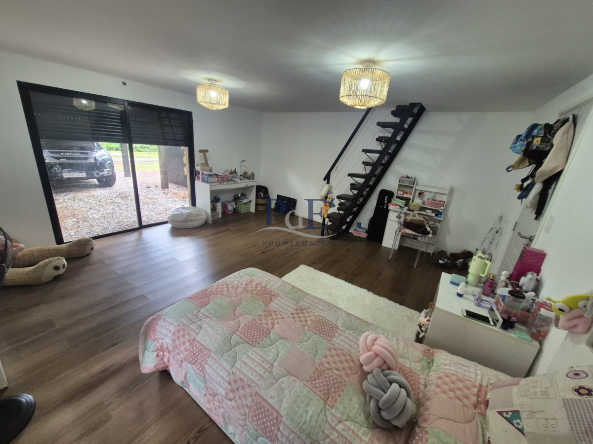 Pinares | Casa para Vivir Todo el Año a Dos Cuadras de la Laguna - Imagen 15