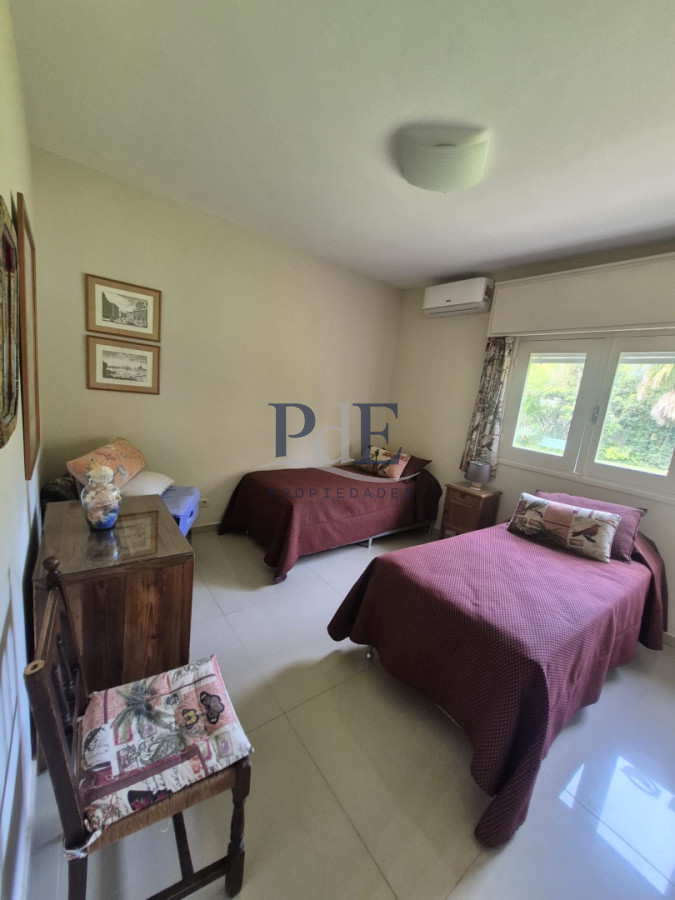 Casa de 4 dormitorios en Punta del Este con 2300 m2 de terreno - Imagen 25