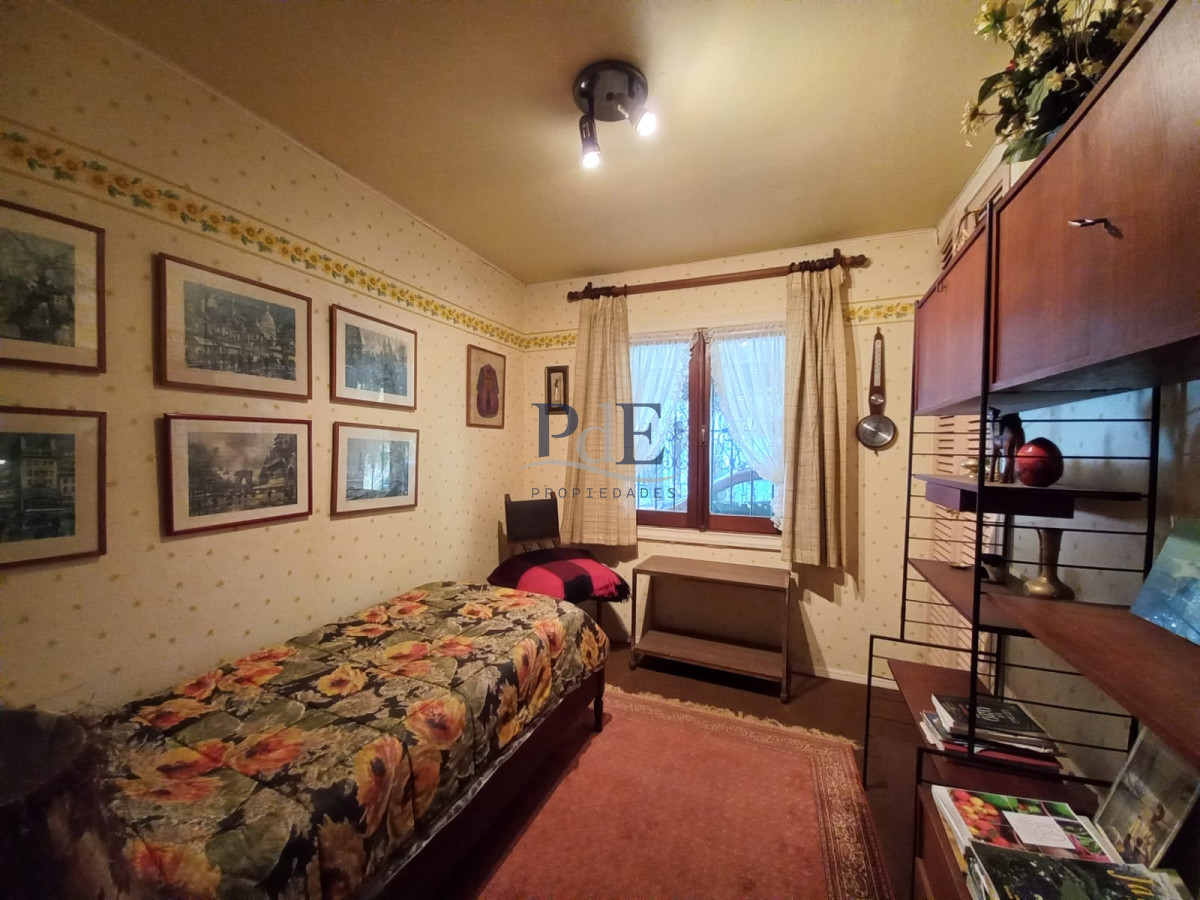 Vende casa de 4 dormitorios en Pinares, cerca del mar. Punta del Este.  - Imagen 8