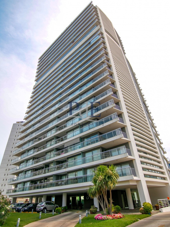 Vende departamento de 2 dormitorios finamente decorado en Torre Onix, Punta del Este - Imagen 21