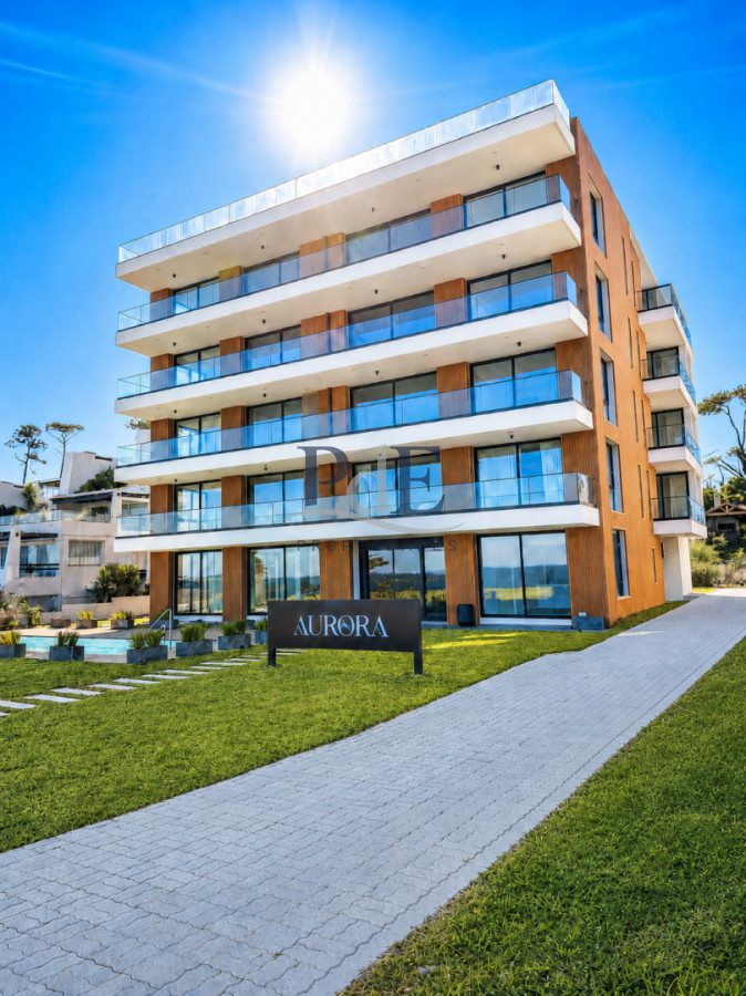 Frente al mar. Tres dormitorios en venta! Financiación!!!