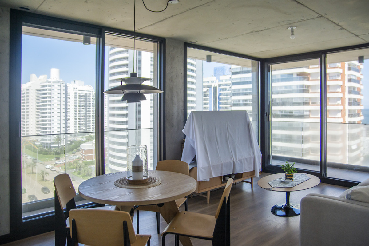 Apartamento ID.21098763 - Lanzamiento, Torres del Este - Departamento de 2 dorm. en venta a metros del mar . OPORTUNIDAD - financiacion