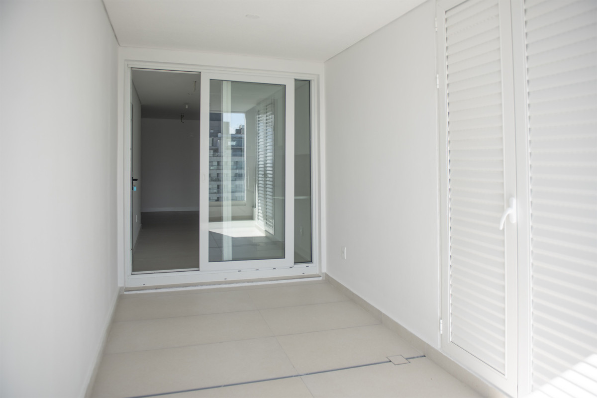 Apartamento ID.21098524 - Departamento frente al mar en venta, Piso alto. 3 dormitorios. Torre Le Parc,  Punta del Este