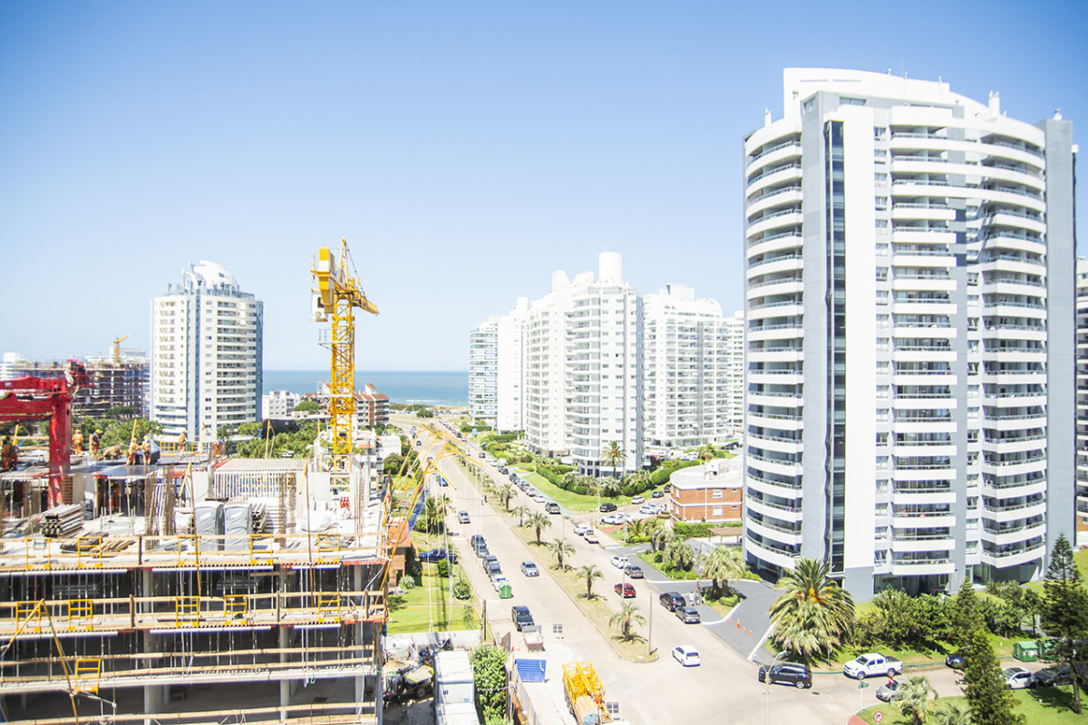 Apartamento ID.21098763 - Lanzamiento, Torres del Este - Departamento de 2 dorm. en venta a metros del mar . OPORTUNIDAD - financiacion