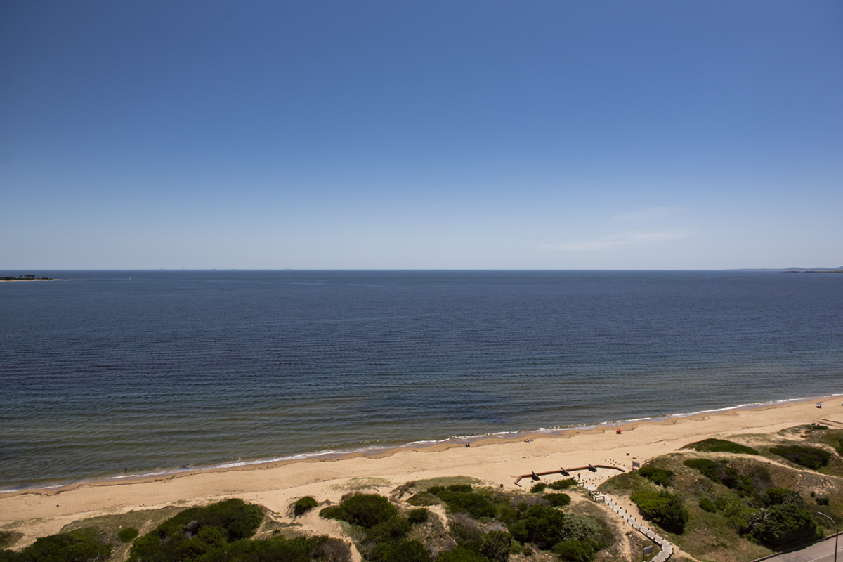 Apartamento ID.21098522 - Espectacular departamento en torre premium frente al mar en venta - UNIDAD REVENTA