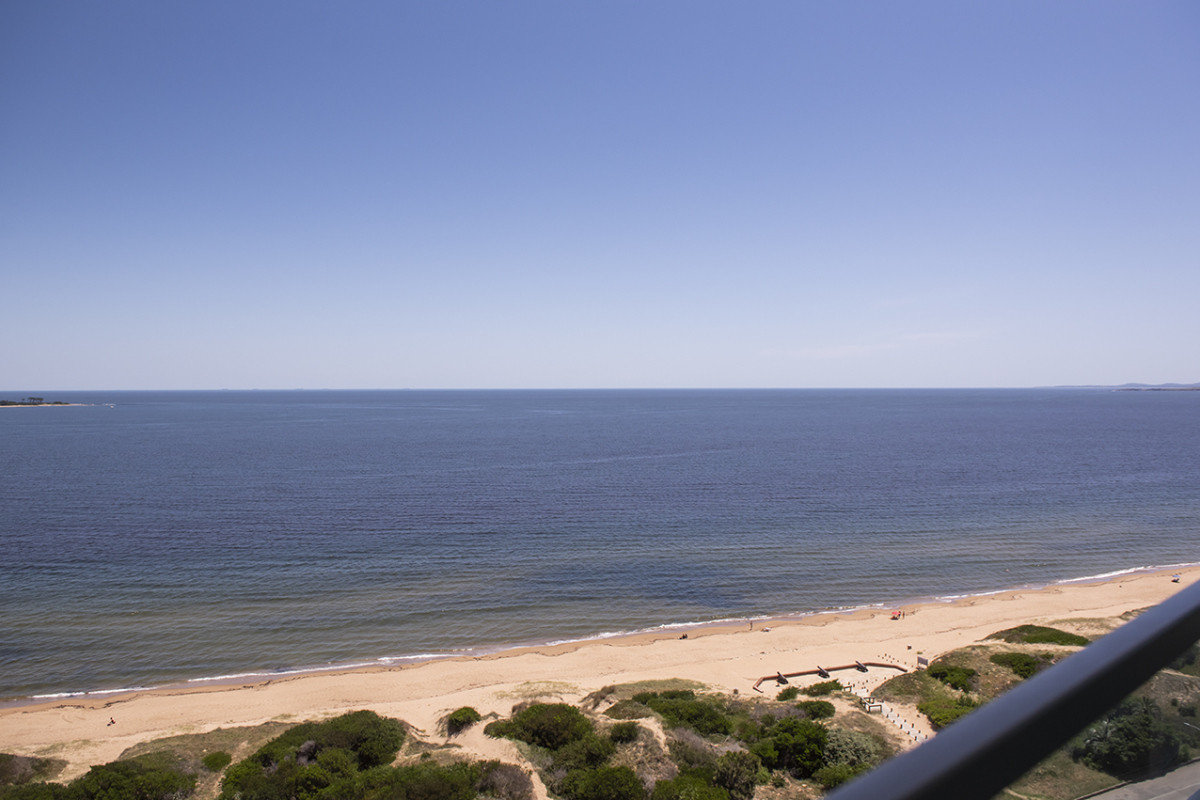 Apartamento ID.21098522 - Espectacular departamento en torre premium frente al mar en venta - UNIDAD REVENTA