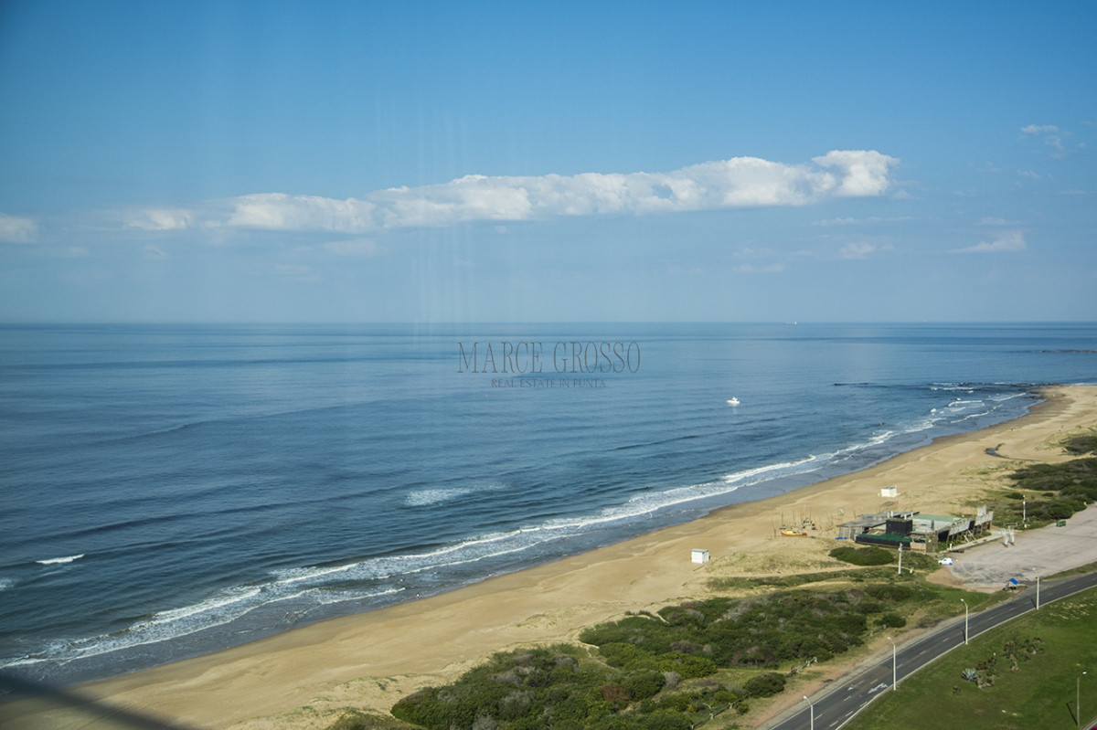 Apartamento ID.82 - Espectacular planta en LE PARC III, Esquinero en venta