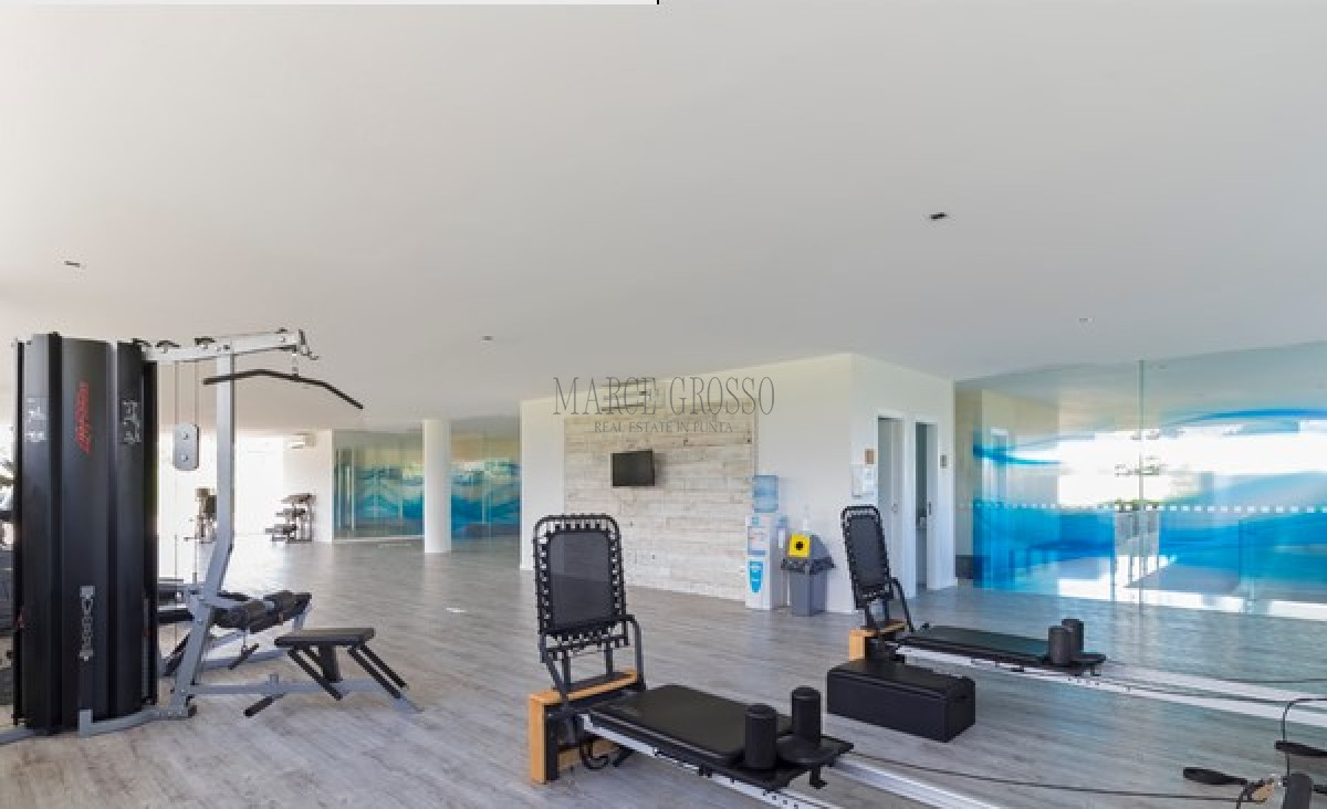Apartamento ID.322 - Vende espectacular apartamento en Brava de 3 dormitorios.