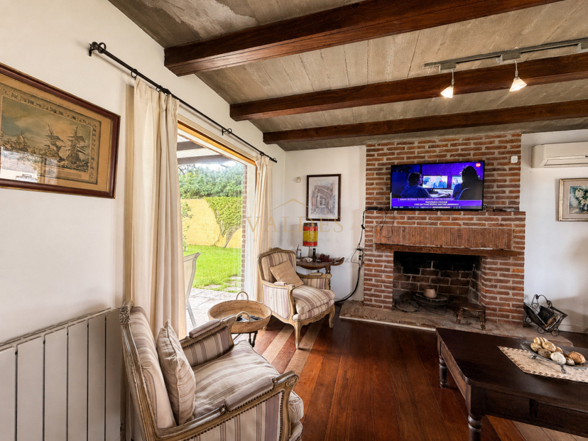 Casa ID.4972 - Vende hermosa casa en san rafael , cerca del mar, Punta del Este