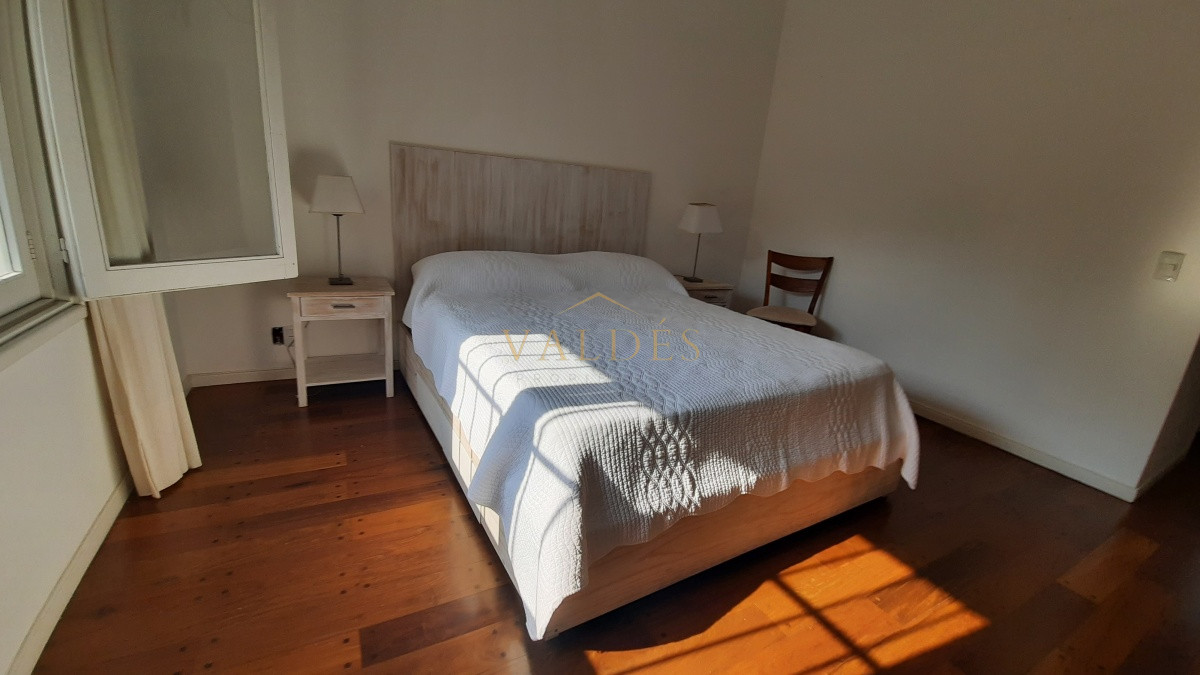 Casa ID.4815 - Exclusiva casa de 4 dormitorios con piscina en Punta del Este en venta