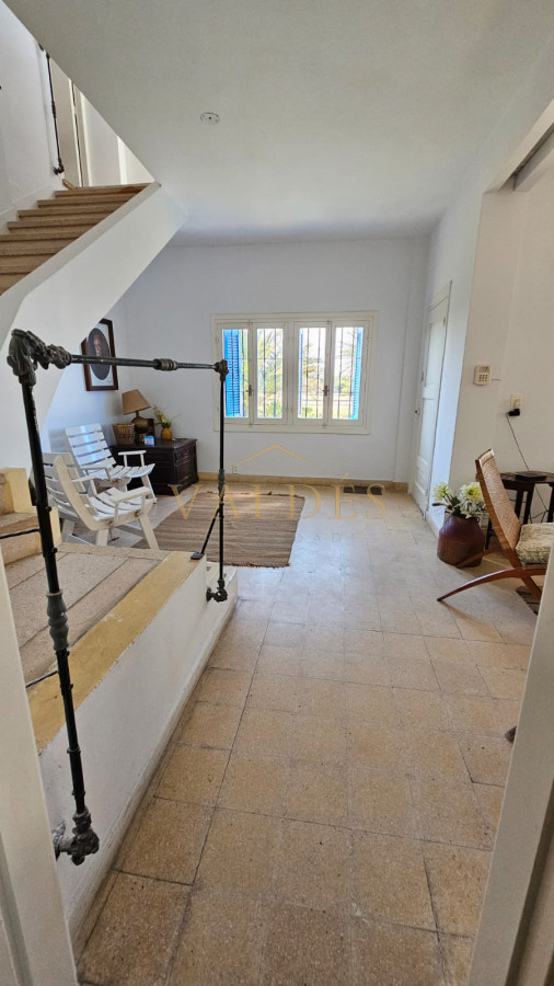 Casa ID.500 - Importante residencia frente al mar en venta.